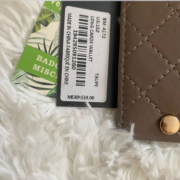 Bagley Mischka Wallet NWT Taupe - Picture 4 of 5